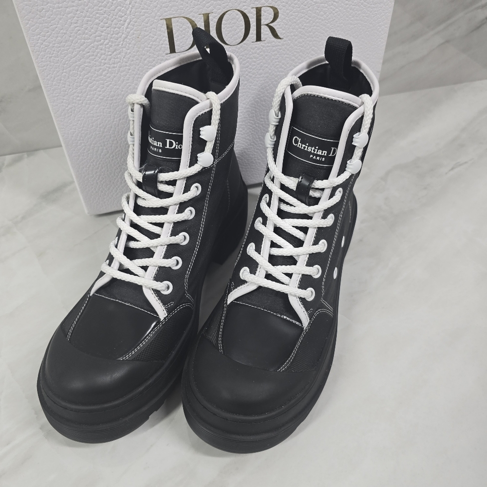 Dior Sneakers - Picture 2 of 13
